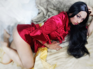 Картинка девушки -+брюнетки +шатенки девушка фон взгляд халат