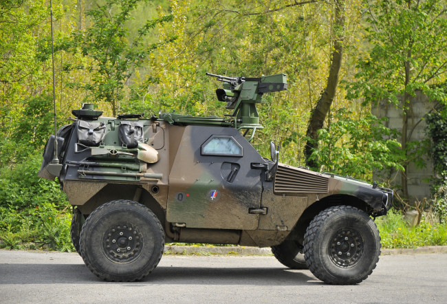Обои картинки фото техника, военная техника, panhard