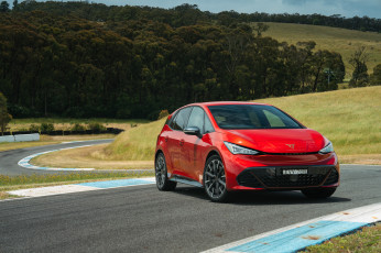 Картинка автомобили cupra