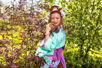 обоя девушки, юлия огородникова, образ, наряд, костюм, косплей, ушки, кимоно, кусты