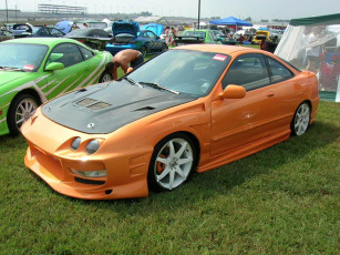 Картинка автомобили выставки уличные фото