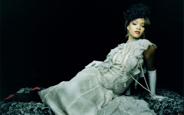 Картинка музыка rihanna бусы перчатки