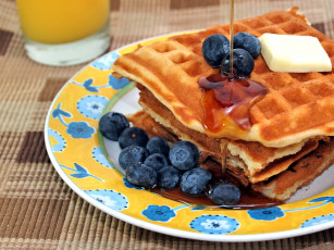 Картинка еда блины оладьи голубика мед