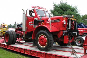 Картинка 1951+sterling+truck автомобили sterling грузовик тяжёлый седельный тягач