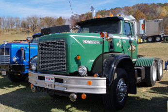 Картинка 1974+hendrickson+model+h автомобили грузовики тяжелый грузовик седельный тягач