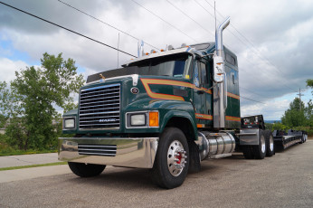 обоя mack truck, автомобили, mack, сша, грузовики, тяжелые, inc, trucks