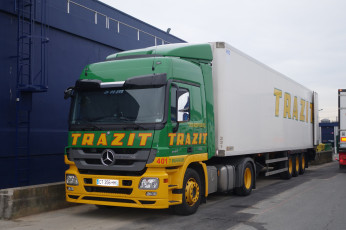 Картинка mercedes автомобили mercedes+trucks контейнеровоз тягач грузовик