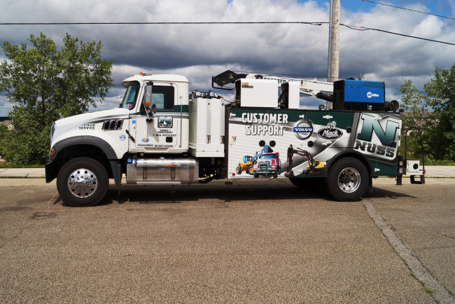 Обои картинки фото mack truck, автомобили, mack, сша, грузовики, тяжелые, inc, trucks