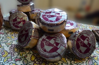 Картинка formatge+barid& 224 еда сырные+изделия сыр