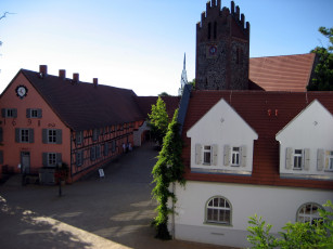 Картинка города -+улицы +площади +набережные дома старинные