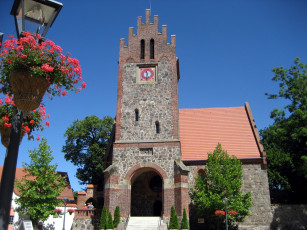 Картинка города -+здания +дома часы фонарь