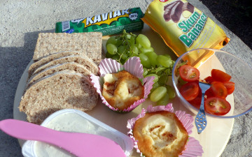 Картинка еда разное хлеб кексы помидоры виноград