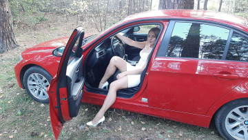 Картинка автомобили -авто+с+девушками bmw 3 series 320i
