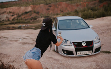 Картинка автомобили -авто+с+девушками volkswagen golf