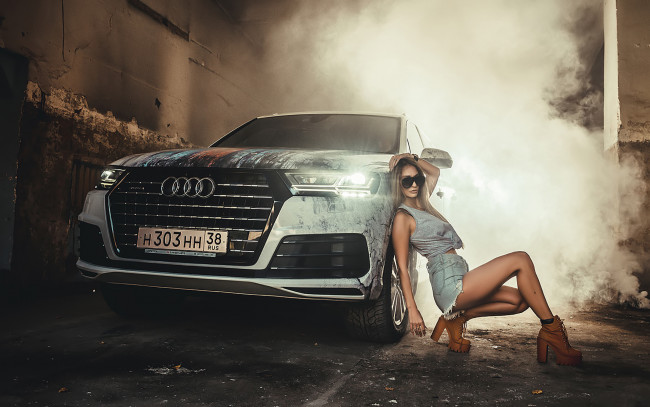 Обои картинки фото автомобили, -авто с девушками, audi, q7