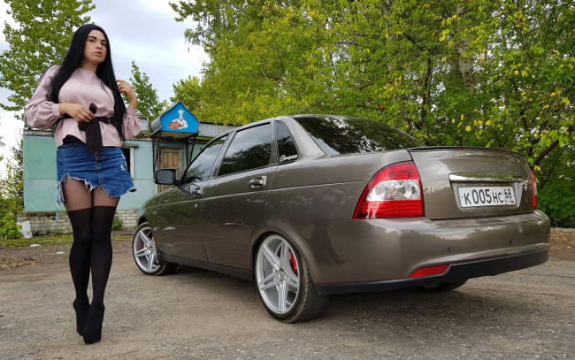 Обои картинки фото автомобили, -авто с девушками, lada, priora