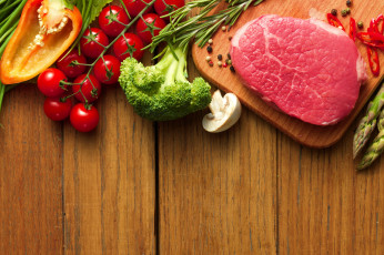 Картинка еда разное брокколи мясной стейк спаржа помидоры перец