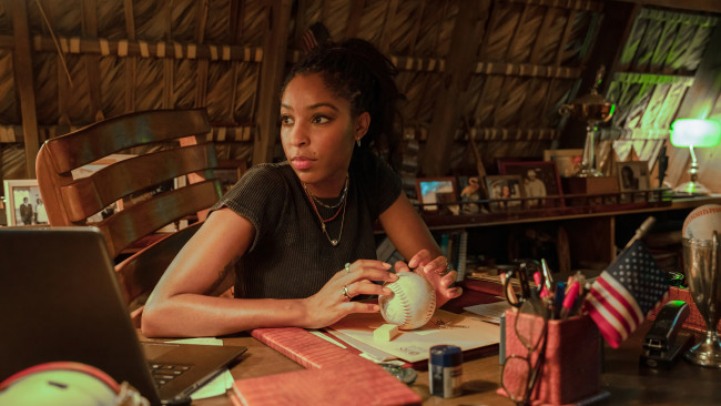 Обои картинки фото road house ,  2024 , кино фильмы, road house, jessica, williams, дoм, у, дoрoги, боевик, триллер, криминал