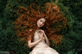Картинка девушки -+рыжеволосые+и+разноцветные девушка позирует галина жижикина