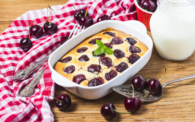 Обои картинки фото еда, пироги, вишни, пирог, вишневый, мята