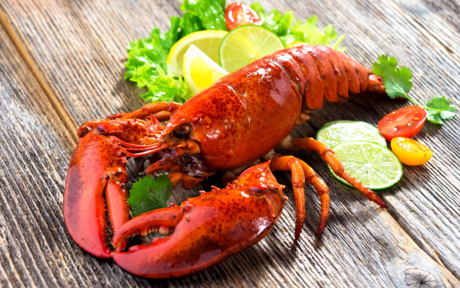 Обои картинки фото еда, рыбные блюда,  с морепродуктами, лайм, лимон, рак, помидоры