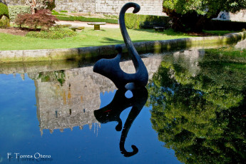 Картинка разное рельефы статуи музейные экспонаты лебедь