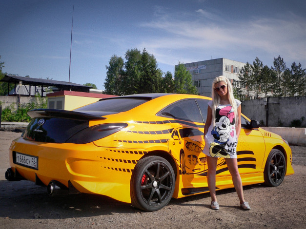 Обои картинки фото автомобили, авто, девушками