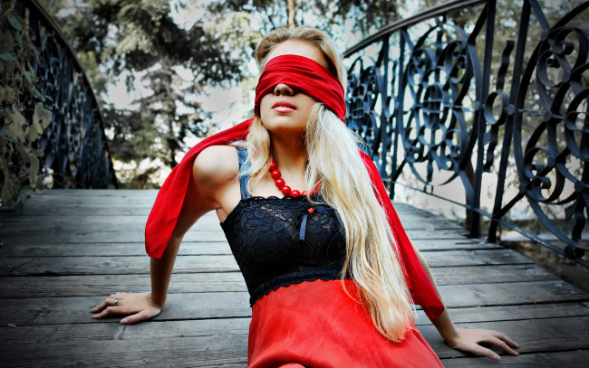 Обои картинки фото -Unsort Креатив, девушки, unsort, креатив, мост, повязка