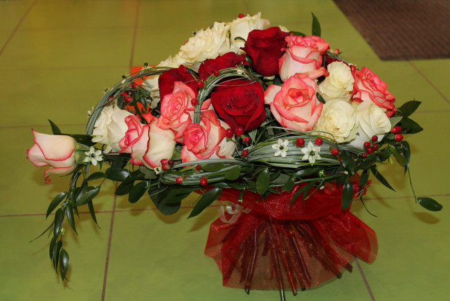 Обои картинки фото цветы, букеты, композиции, букет, розы