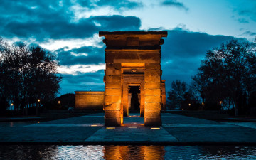 Картинка города мадрид+ испания тучи огни вечер