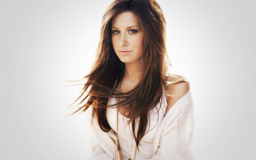 Картинка девушки ashley+tisdale шатенка лицо украшения кофта