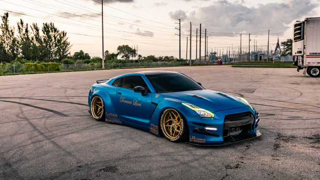 Обои картинки фото автомобили, nissan, datsun, gt-r