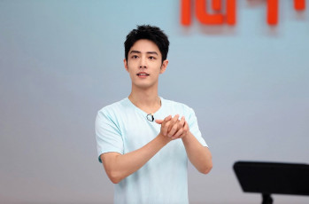 Картинка мужчины xiao+zhan актер футболка