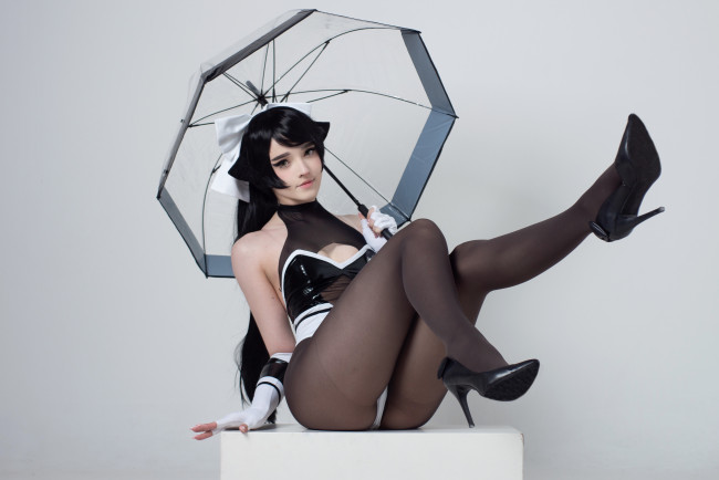 Обои картинки фото бестия, девушки, - креатив,  косплей, девушка, женщина, брюнетка, темноволосая, сексуальная, модель, звезда, позирует, разная, обувь, верхняя, стильная, одежда, нижнее, эротическое, бельё, трусы, лифчик, колготки, чулки, аксессуары, макияж, и, множество, элементов, на, фотографии, candyball