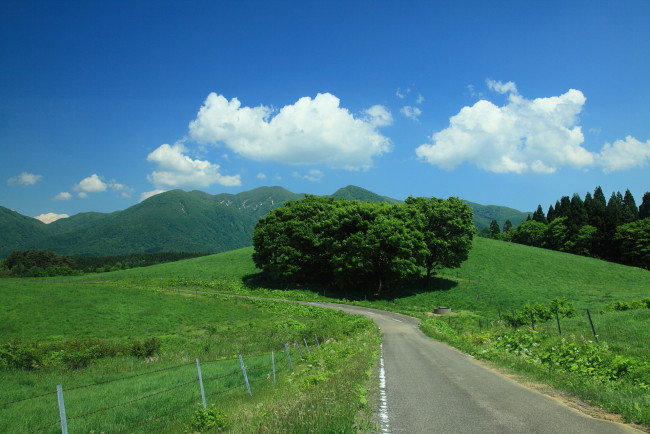 Обои картинки фото природа, дороги, облака, горы