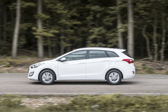 Картинка автомобили hyundai i30 tourer uk-spec gd 2015г
