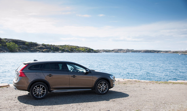 Обои картинки фото автомобили, volvo, country, cross, v60, 2015г