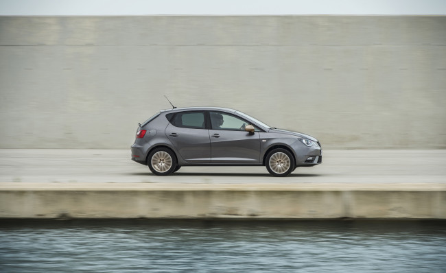 Обои картинки фото автомобили, seat, ibiza, 2015г