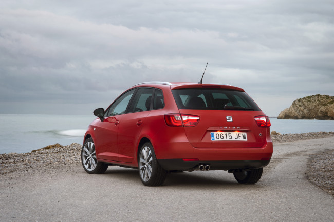 Обои картинки фото автомобили, seat, ibiza, st, fr, 2015г, красный