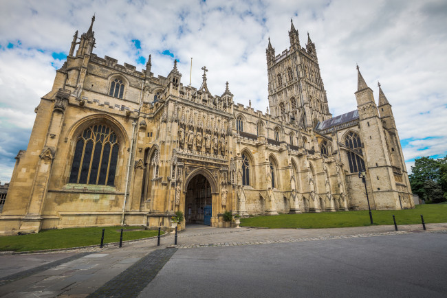 Обои картинки фото gloucester cathedral exterior, города, - католические соборы,  костелы,  аббатства, собор