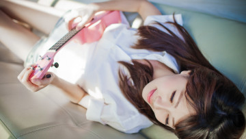 Картинка музыка -другое гитара девушка