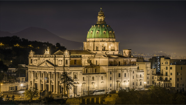 Обои картинки фото napoli - campania, города, - католические соборы,  костелы,  аббатства, простор
