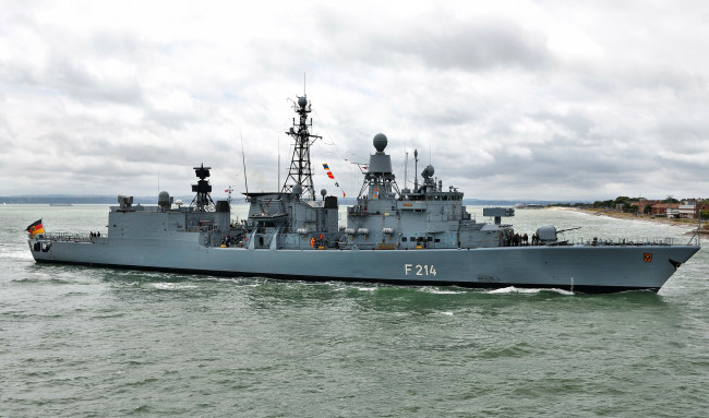 Обои картинки фото fgs luebeck, корабли, крейсеры,  линкоры,  эсминцы, вмф