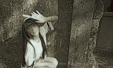 Картинка календари компьютерный+дизайн жест поза сидеть улыбка девушка азиатка