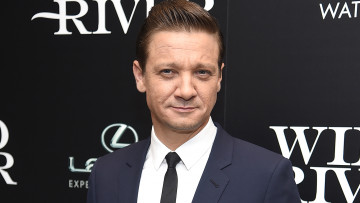 Картинка мужчины jeremy+renner актер лицо костюм