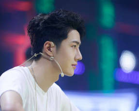 Картинка мужчины wang+yi+bo ван ибо wang yi bo