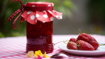Картинка еда мёд +варенье +повидло +джем клубника варенье банка