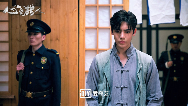 Обои картинки фото кино фильмы, psych-hunter, парень, полицейские, оружие