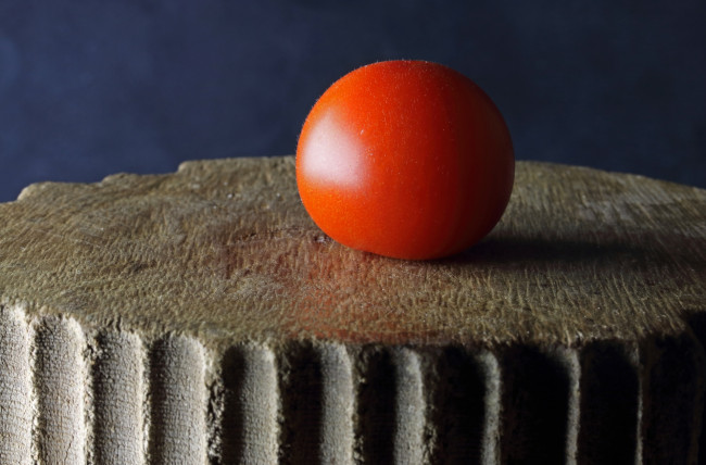 Обои картинки фото еда, помидоры, красный, помидор, одиночка