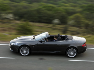 Картинка автомобили aston martin